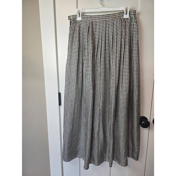 Lauren Ralph Lauren Pleated Skirt 100% Silk Sz 8 - Picture 3 of 6